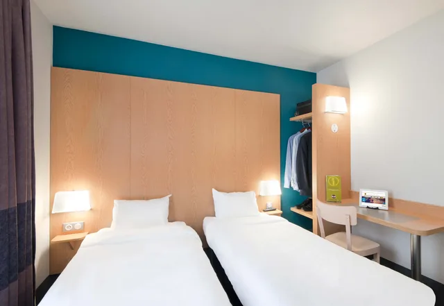 غرفة قياسية بسريرين منفصلين، B&B Hotel Grenoble Centre Alpexpo 3/6