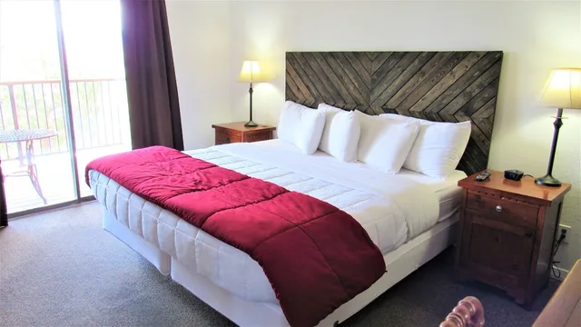 شقة سكنية بسرير كوين وسريرين منفصلين بغرفتي نوم مع أريكة، High Sierra Condominiums 3/10