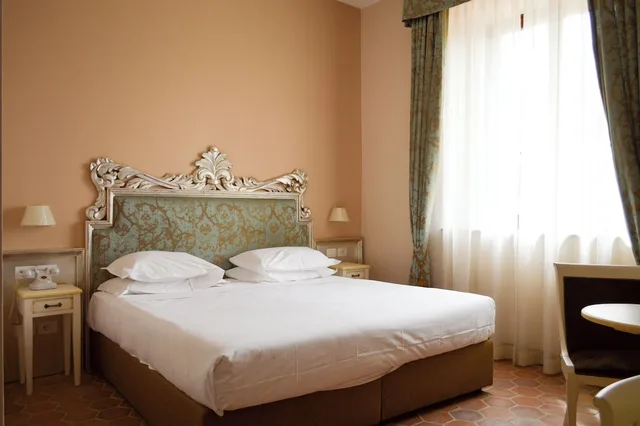غرفة قياسية بسرير مزدوج، VIlla San Lucchese 6/10