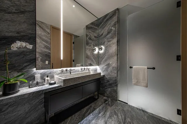 Avenue, Club, Residence, Penthouse, King Bed, 1 King and 2 Double Beds، The Ritz-Carlton New York, NoMad 5/6