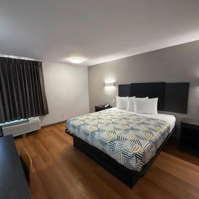 غرفة بسرير كينج لذوي الإعاقة، Motel6 Oklahoma City, OK - South 6/10