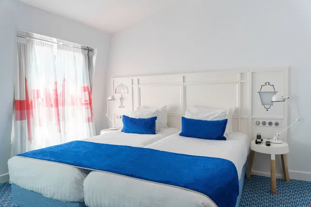 2 Bedrooms, Family, Sauna، Hotel 34B Astotel (ex-Bergere Opera) 1/10