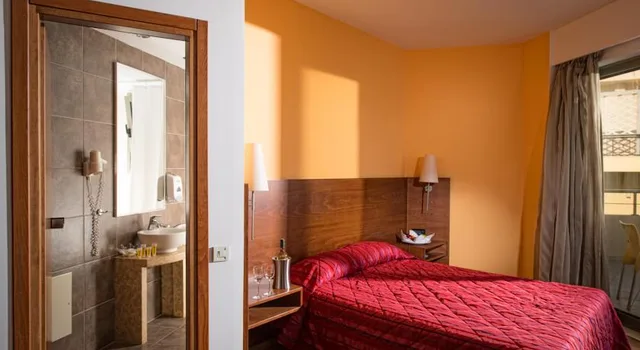 غرفة مزدوجة قياسية بسريرين منفصلين، Marin Hotel 3/4