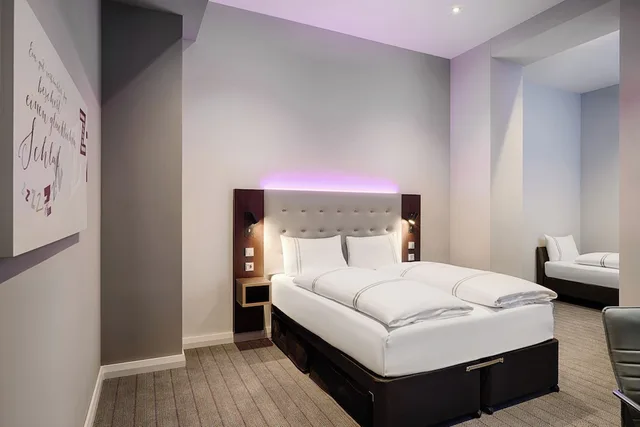 Family, Triple, 1 Double and 1 Single Bed, Premier Inn Cologne City Centre hotel 1/5