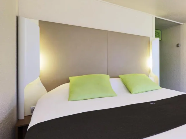Room, Double Bed, CAMPANILE ARRAS - SAINT NICOLAS 5/10