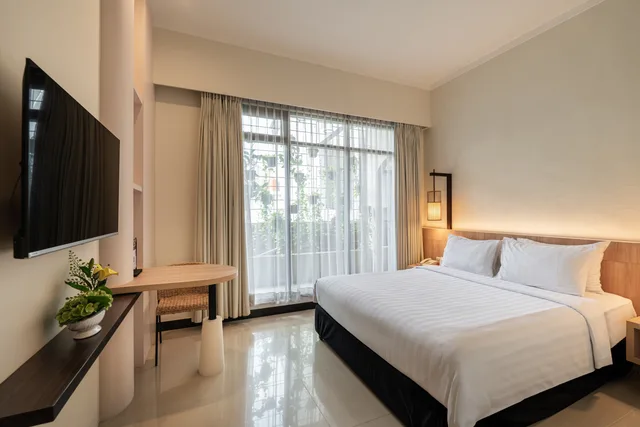 غرفة قياسية بسرير مزدوج، Bentani Hotel & Residence 1/2