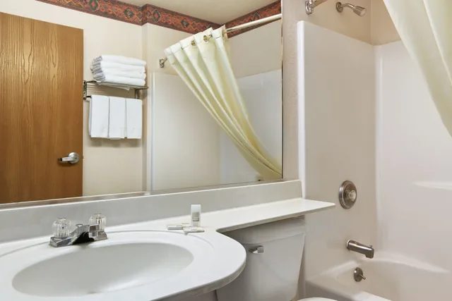 جناح استوديو بسريرين كوين، Microtel Inn and Suites by Wyndham Albuquerque W 3/3