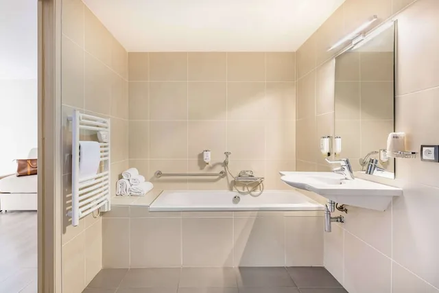 Standard, Twin Beds, Executive Level، ibis Styles Lyon Sud Brignais 5/6