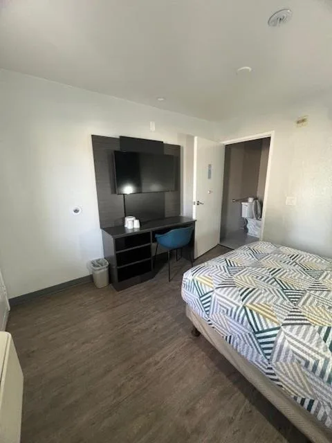 غرفة مفردة بسرير مزدوج لذوي الإعاقة، Motel6 Westminster, CA - North 5/10