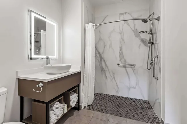 Efficiency, King Bed، MainStay Suites Columbia Harbison 3/3