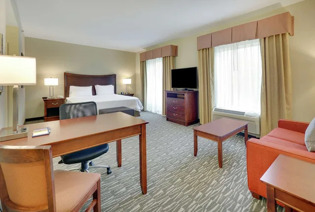 جناح استوديو بسرير كينج مع أريكة، Hampton Inn & Suites Southern Pines-Pinehurst 4/7