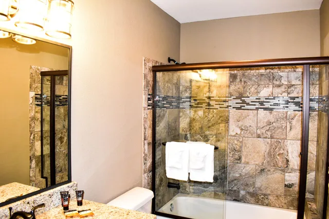 Condo, 1 Bedroom, Murphy Bed, 2 Queen Beds, Lake View, Sofa، Indian Point Lodge Amp Condominiums 5/5