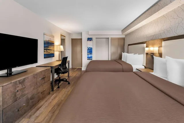 غرفة قياسية بسريرين كوين يُسمح فيها بالحيوانات الأليفة، Best Western Halton Hills 3/4