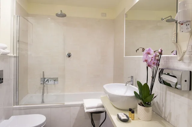 غرفة رباعية، Hotel L Antico Pozzo 5/8