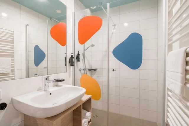 غرفة ديلوكس ثلاثية بسرير فردي وثلاثة أسرّة، Ramada Encore by Wyndham Munich Messe 10/10
