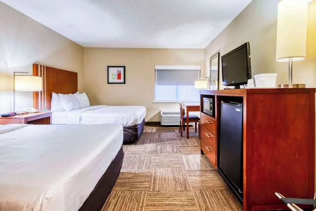 غرفة قياسية بسريرين كوين، Comfort Inn Shepherdsville - Louisville South 3/10