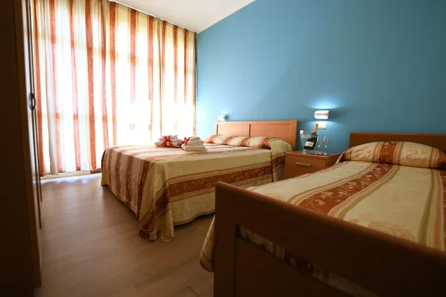 غرفة اقتصادية بسريرين منفصلين بإطلالة على الجبل، International Resort 1/1