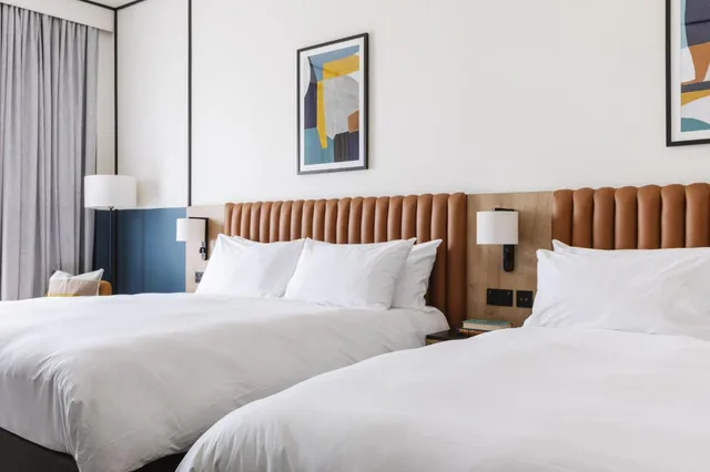 غرفة بسريرين مزدوجين، voco Belfast, an IHG Hotel 2/8
