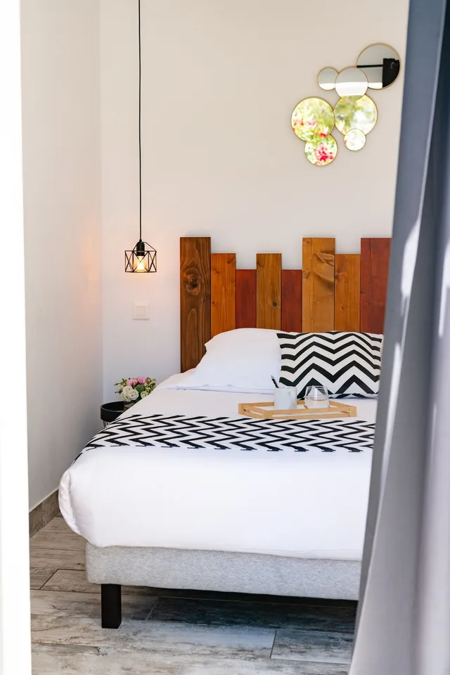 Room, Double Bed, No Terrace, Small، Hôtel Du Joli Bois 1/3