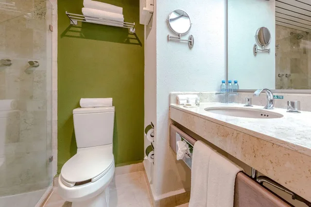 جناح بسرير مزدوج، Hotel La Joya 2/3