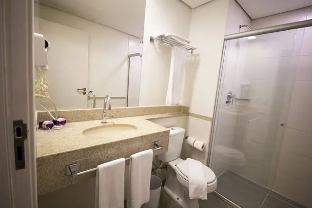 جناح بسرير كينج، Diff Hotel 5/7