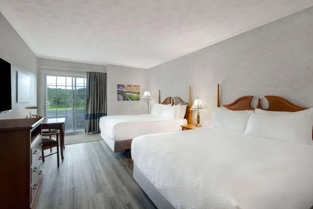 غرفة بسريرين كوين، Days Inn by Wyndham Edmundston 1/2