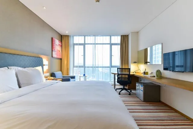 غرفة بسرير كوين، Holiday Inn Express SHANGHAI JIADING INDUSTRY PARK 1/3