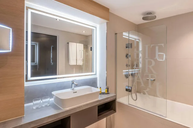 غرفة بسريرين منفصلين، Frankfurt Airport Marriott Hotel 3/5