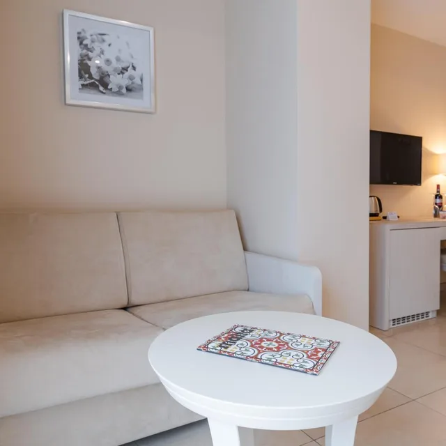 Deluxe, Suite, Garden View, Maritim Antonine Hotel and Spa Malta 3/10