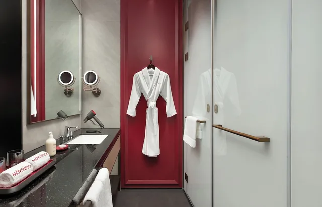 غرفة سوبيريور بسريرين منفصلين، Movenpick by Accor Shanghai Peoples Square Hotel 4/4