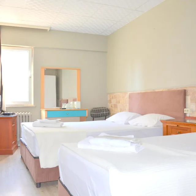 غرفة اقتصادية ثلاثية، Elit Hotel Saray 1/7