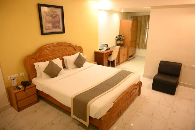 غرفة ديلوكس بسرير مزدوج، Hotel Vaibhav Inn 4/10