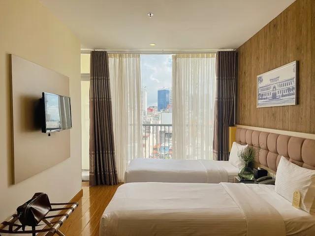 غرفة بريميوم بسريرين منفصلين، GK Central Hotel 1/10