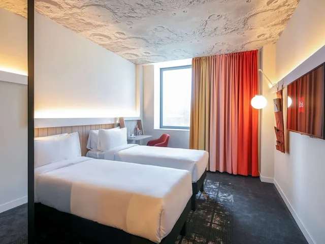 غرفة قياسية بسريرين منفصلين، ibis Baku City Hotel 2/10