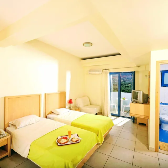 استوديو سوبيريور ثلاثي، Hermes Hotel Malia 1/10