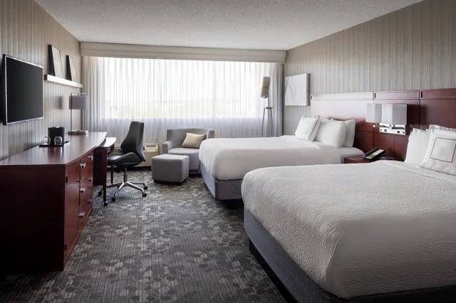 غرفة بسريرين مزدوجين لذوي الإعاقة، Courtyard By Marriott Richmond Berkeley 1/3