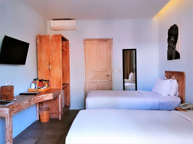 Deluxe, Queen Bed, Pool Access، The Beach House Resort 4/7
