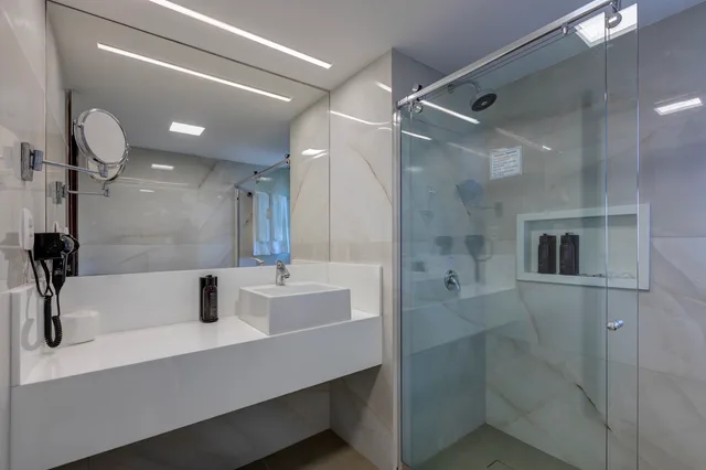Room, Triple, Lateral Side Sea View، Monte Pascoal 5/8