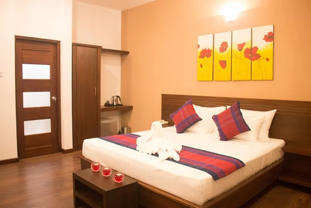 غرفة قياسية بسرير كينج، The Suite 262 1/10