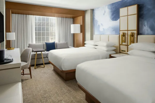 غرفة بسرير مزدوج، Houston Marriott Uptown by the Galleria 1/5