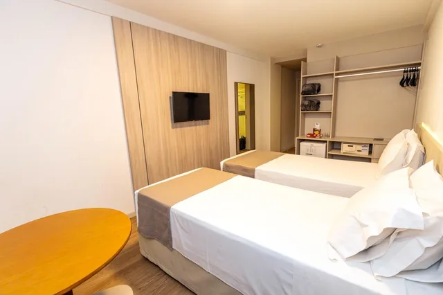 SUPERIOR TWIN (residential view)، Hotel Da Costa By Nobile 3/5