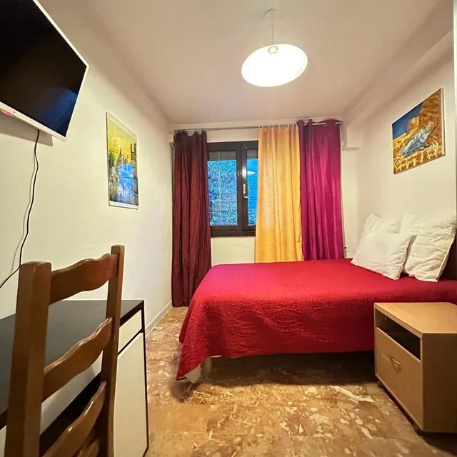 غرفة مفردة، Hotel Paris Star 7/16