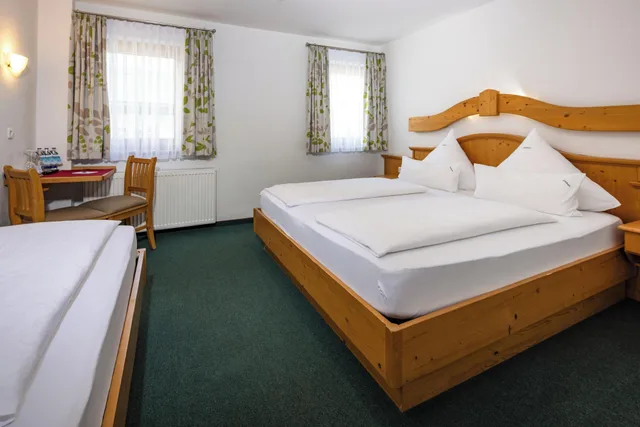 غرفة قياسية ثلاثية، Hotel Grunberger 2/3