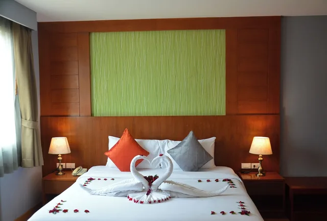 جناح ديلوكس بسرير كينج بإطلالة على المدينة، Elite Suites Patong 10/10