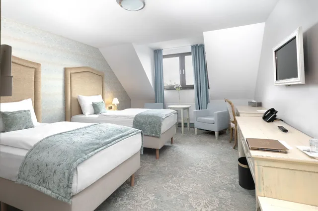 غرفة قياسية بسرير كينج، Zlaty Klucik Hotel 1/5