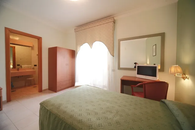Room, Single, Double Bed, Hotel La Pace 1/5