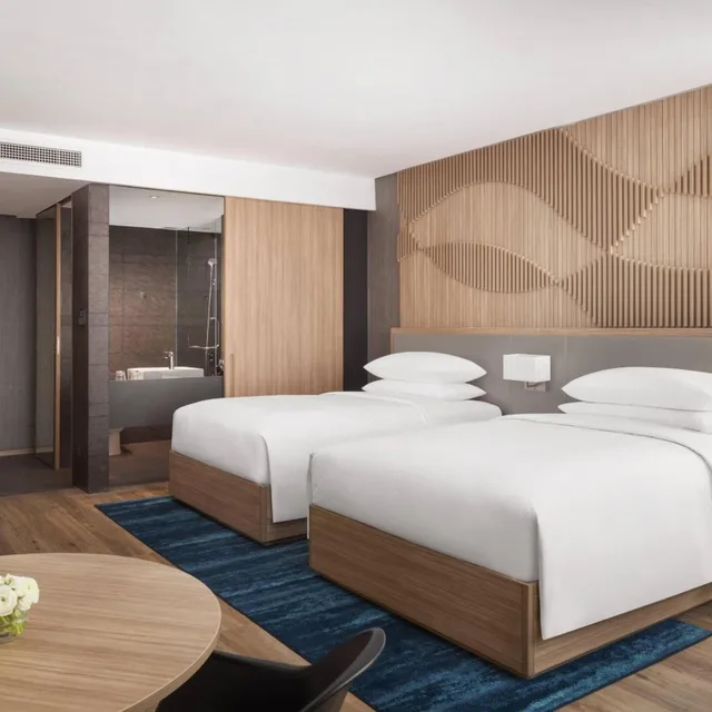 غرفة ديلوكس تنفيذية بسريرين منفصلين مع أريكة، Courtyard Phnom Penh 7/9