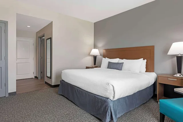 Standard, King Bed, Kitchenette, Large, Best Western Plus Executive Residency Marion 3/7