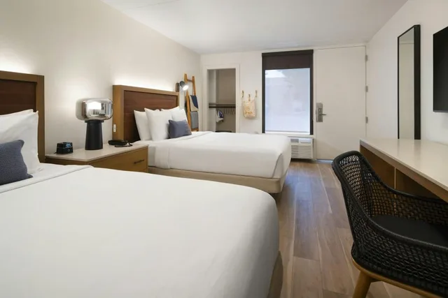 Red Rocks, Guest Room, 2 Queen Beds, Sunrise Side, Partial View, Low Floor، Sky Rock Sedona, a Tribute Portfolio Hotel 2/5
