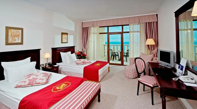 غرفة مفردة بإطلالة على البحر، Marina Grand Beach 3/9